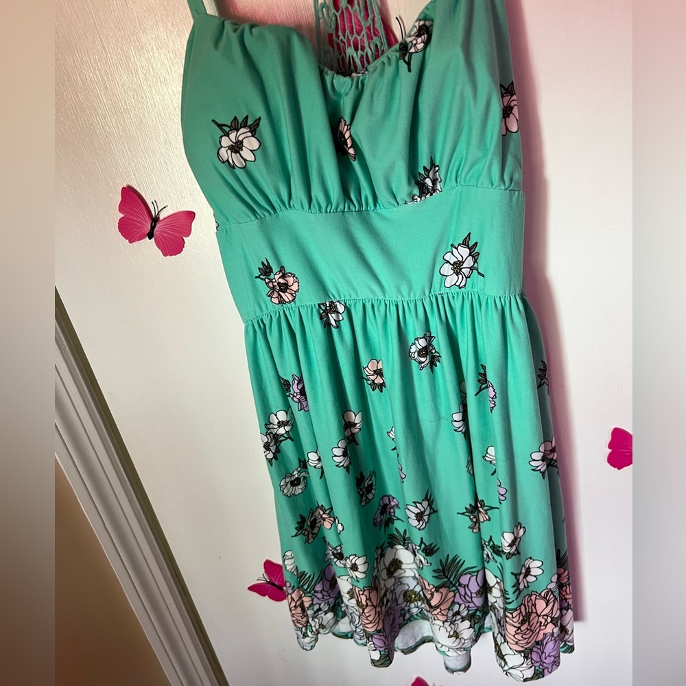 Women’s dress